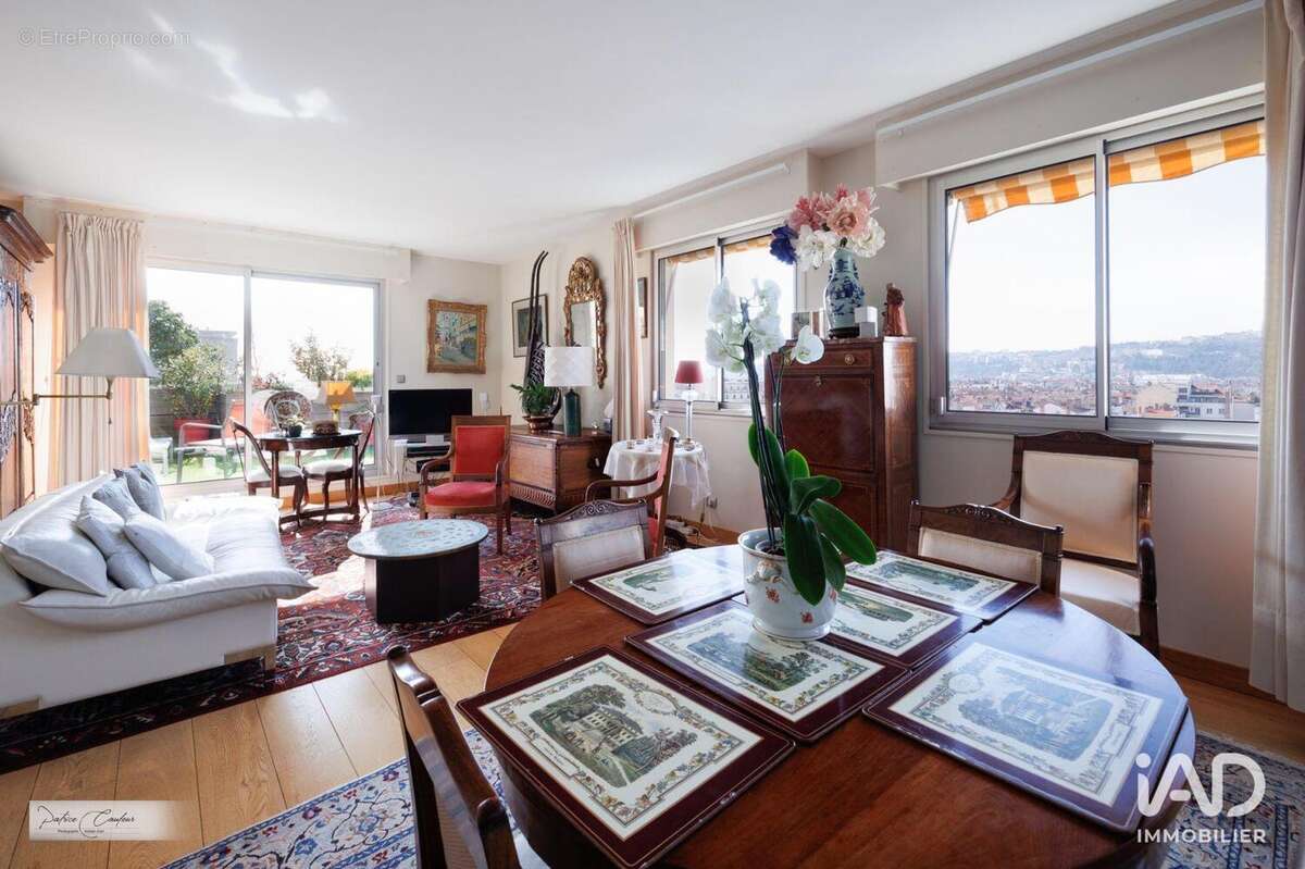 Photo 6 - Appartement à LYON-6E