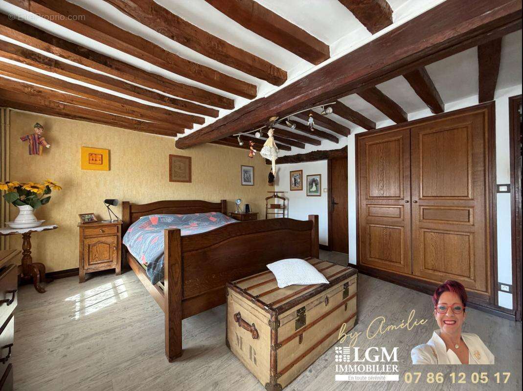 MAGNIFIQUE LONGÈRE de 209 m² - 4 Chambres - Dépendances - photo 11