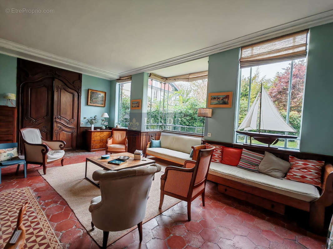 Maison à VERSAILLES
