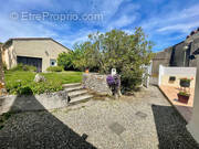 Maison à SAINT-JULIEN-DES-LANDES