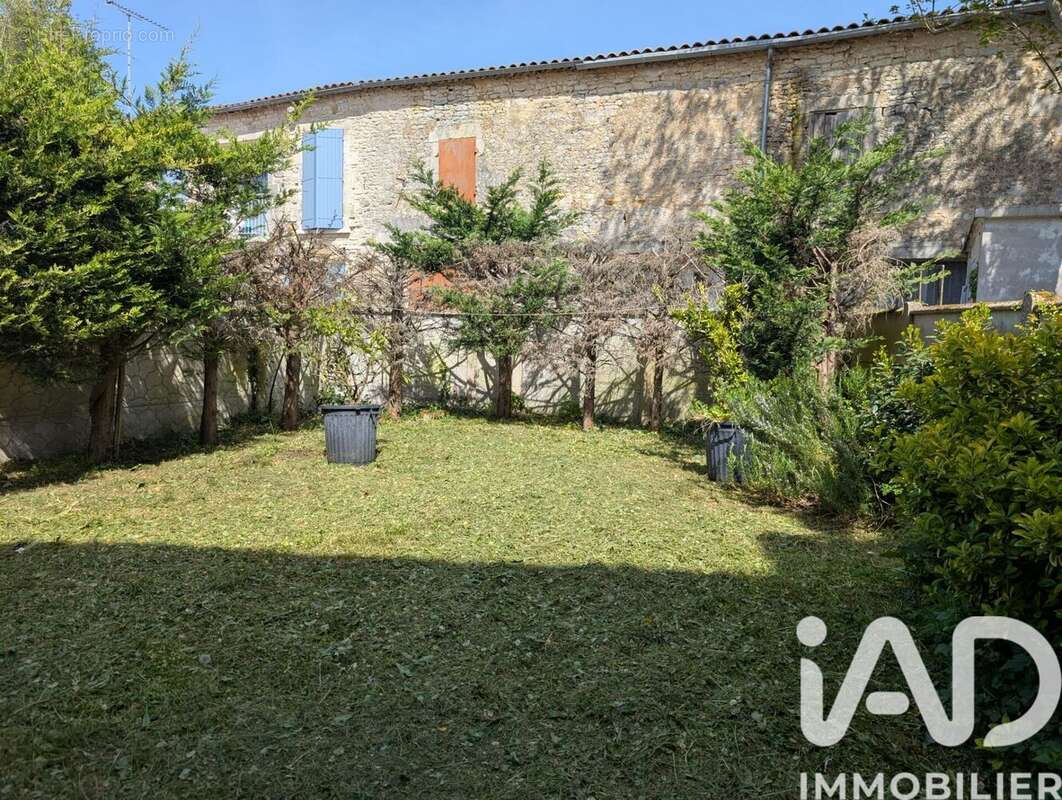 Photo 1 - Maison à SAUJON