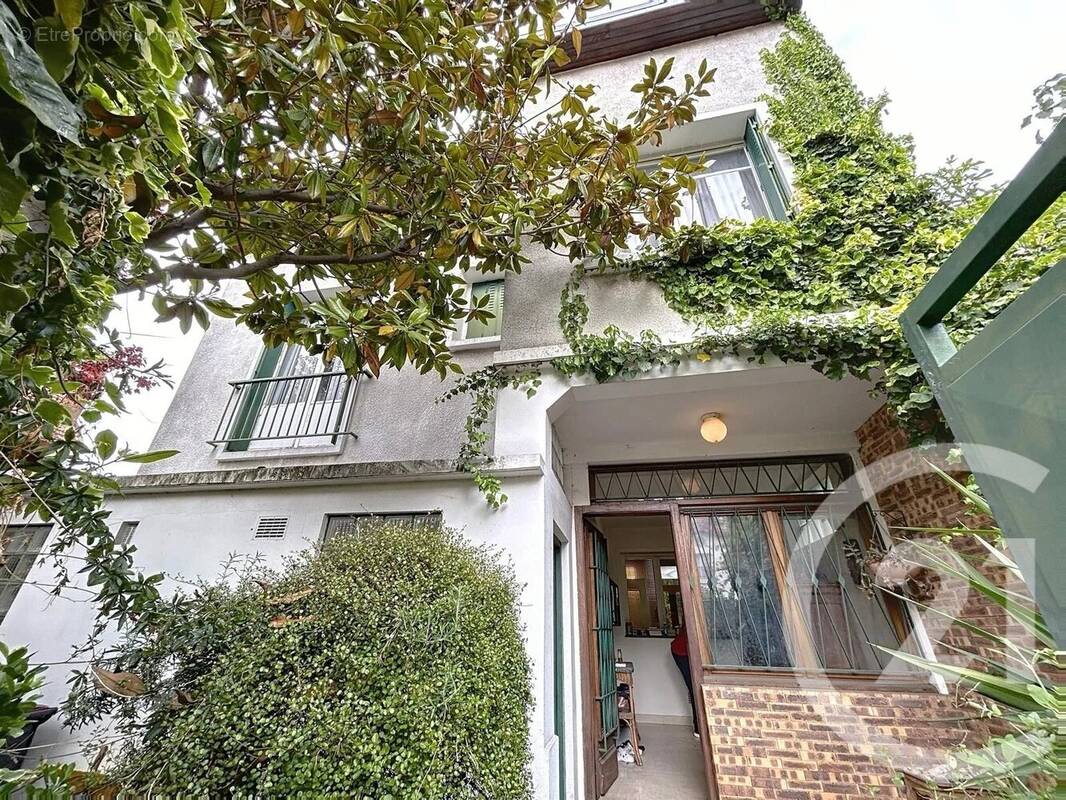 Maison à LE KREMLIN-BICETRE