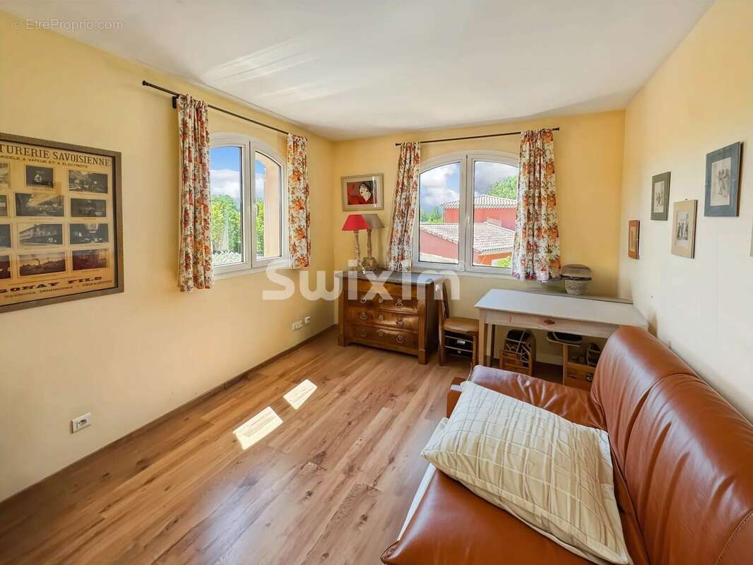 Golf de la valdaine - Villa de caractère 140 m² avec piscine et jardin clos - photo 9