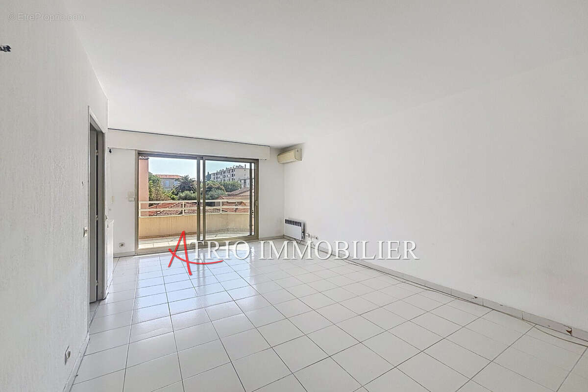 Appartement à CAGNES-SUR-MER