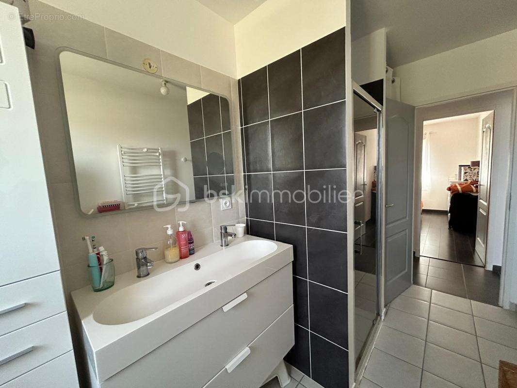 Maison à CUBZAC-LES-PONTS