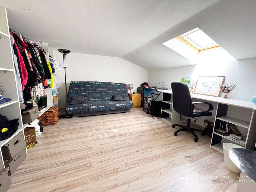 Maison 160 m² à Preignan  - photo 18