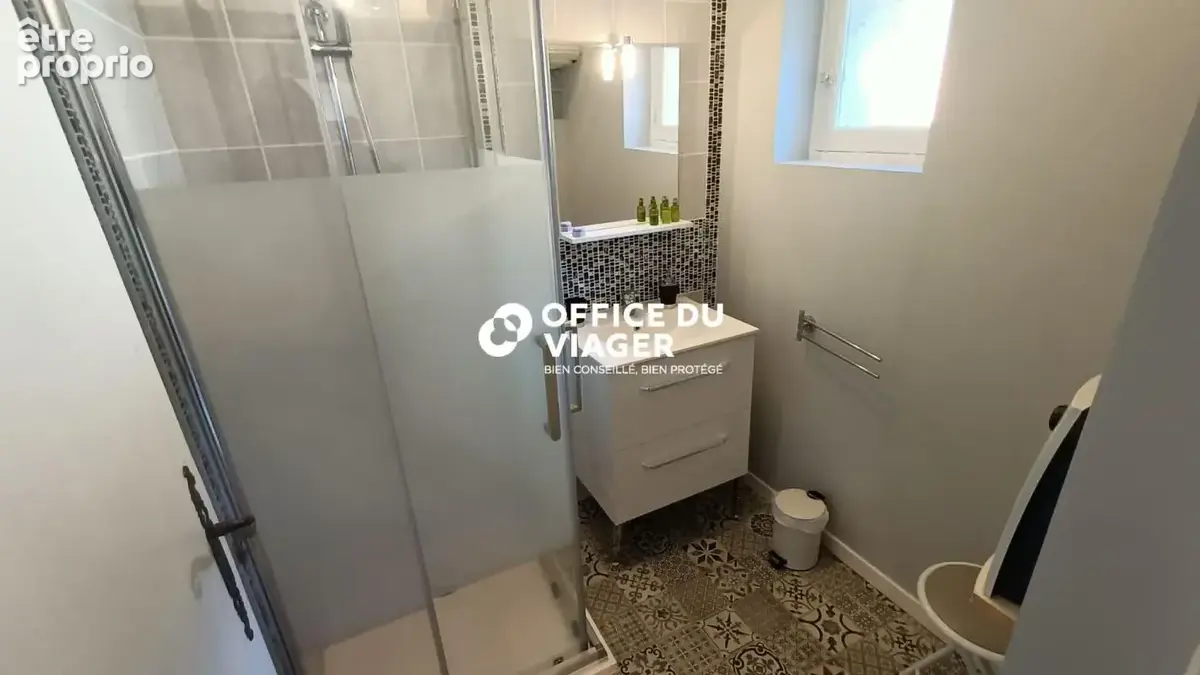 Ensemble immobilier - 8 pièces - 213,58 m² - photo 16