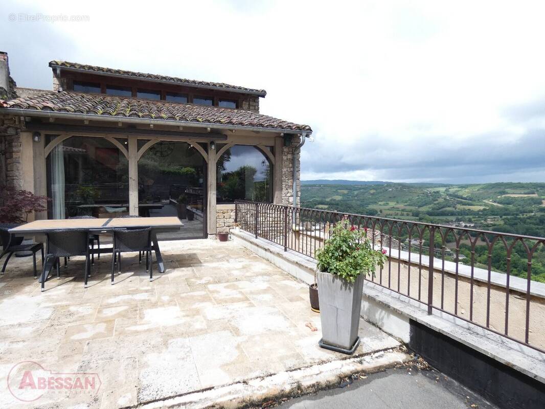 Maison à CORDES-SUR-CIEL