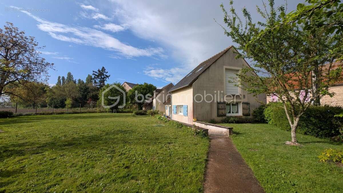 Maison à COULOMMIERS