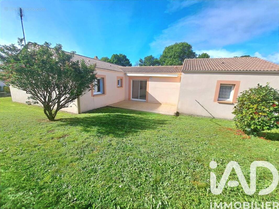 Photo 1 - Maison à LA FERRIERE
