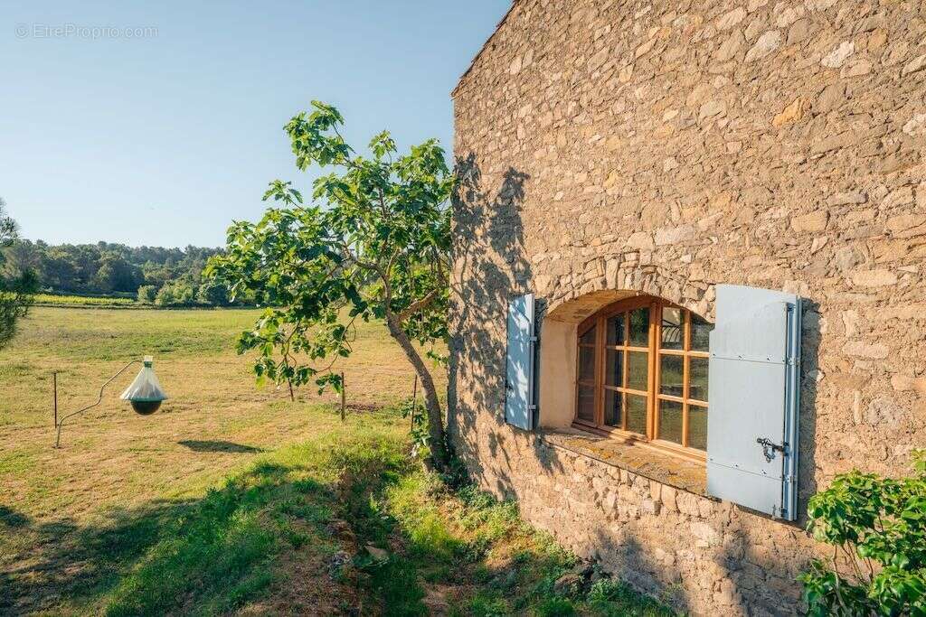 Maison à LA LIVINIERE