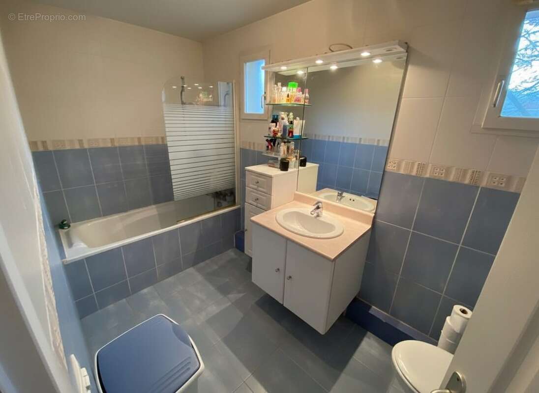 Maison à MONTLIGNON