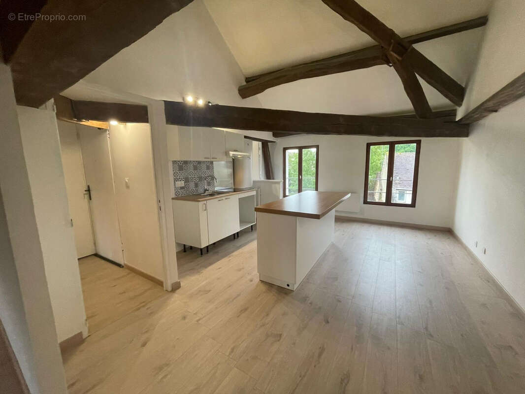 Appartement à VOULX