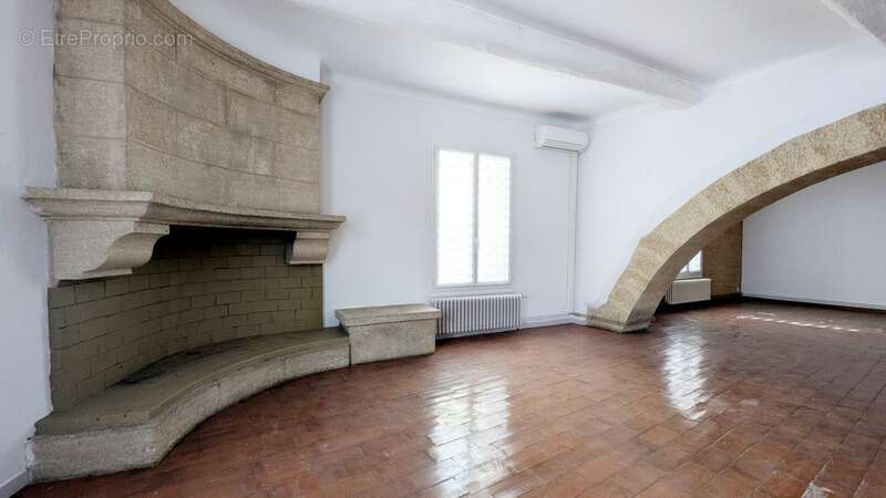 Appartement à SALON-DE-PROVENCE