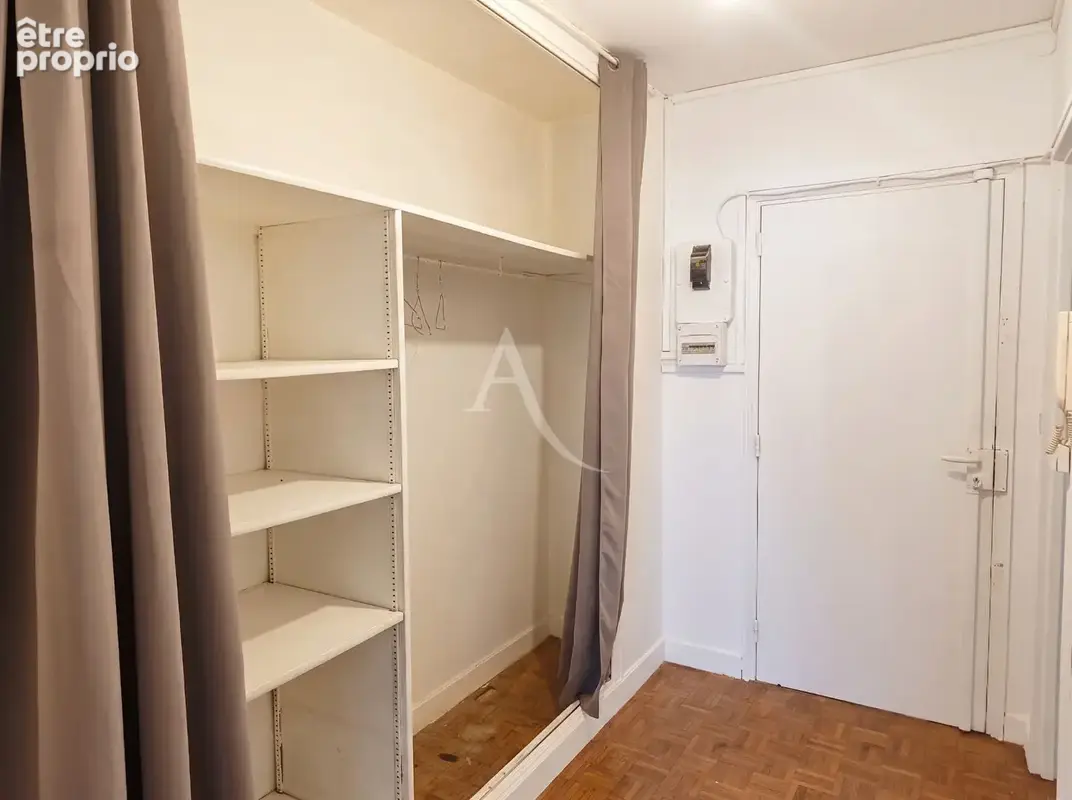 STUDIO 30 M²  PARIS 18 Métro Jules Joffrin - photo 11