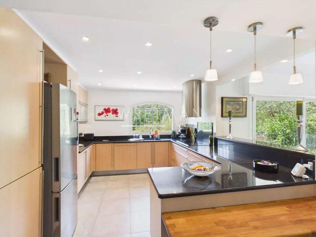 Villa familiale avec piscine dans une domaine sécurisé - Mougins - photo 16