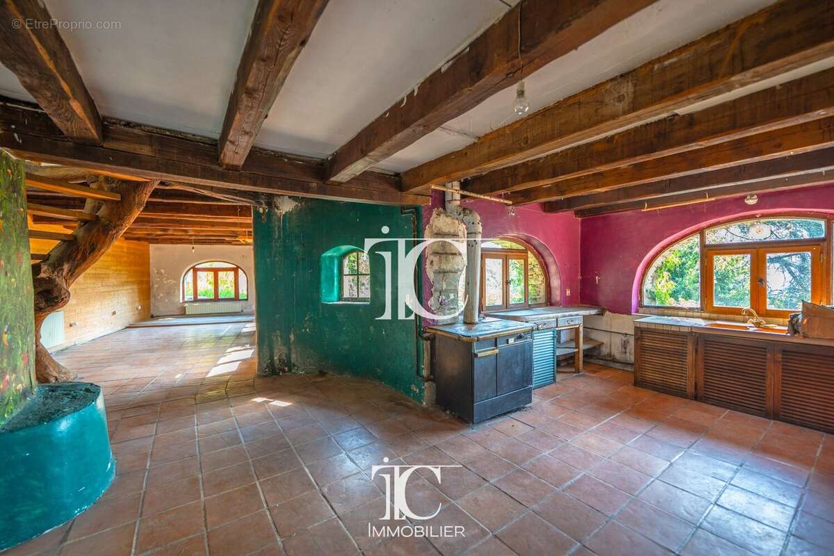 Mas du xviii siècle à rénover  122 m² habitables  terrain de 522 m²  vue panoramique sur les cévennes - photo 6