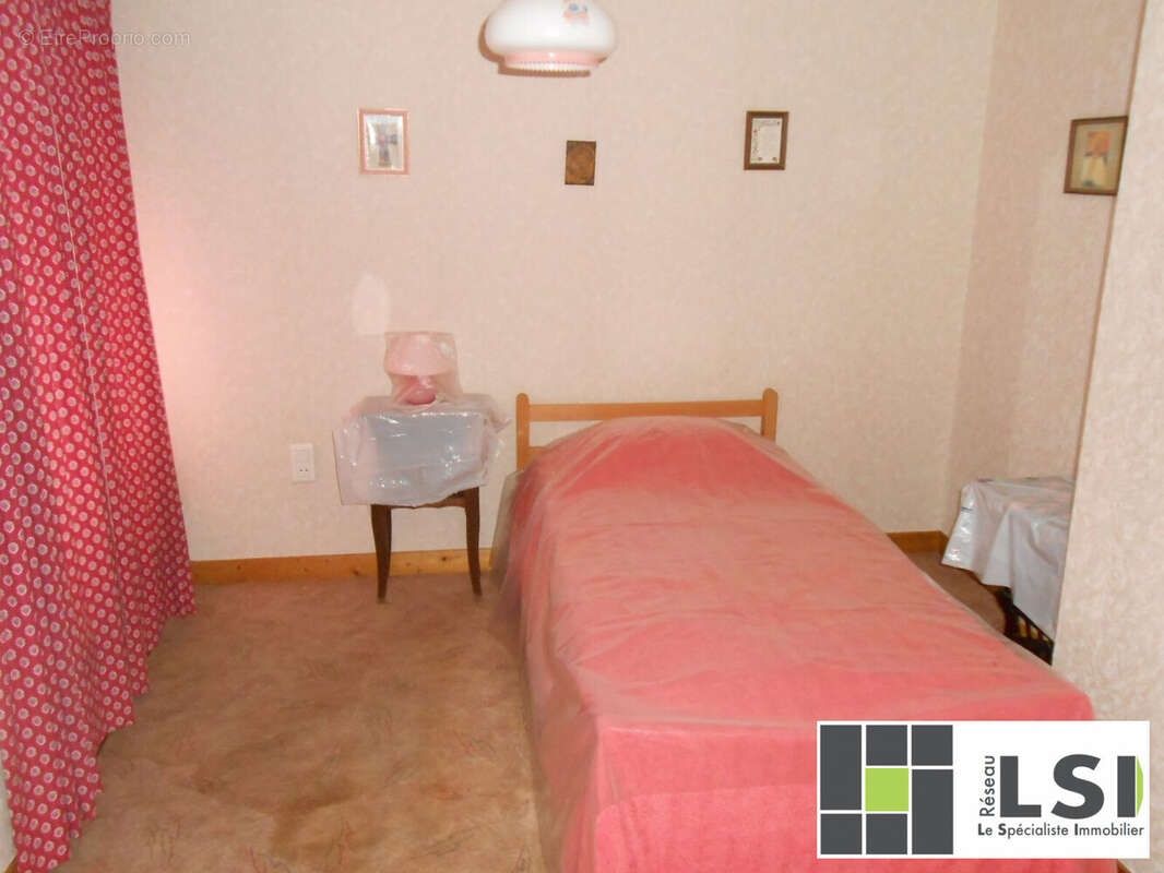 Maison à LE MONASTIER-SUR-GAZEILLE