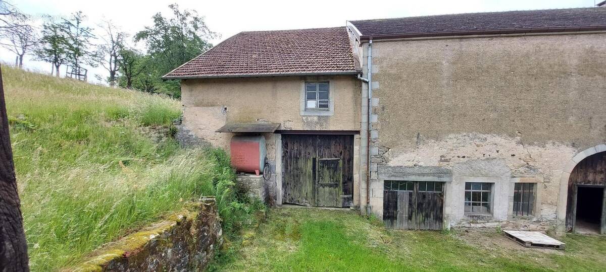 Maison à LUXEUIL-LES-BAINS