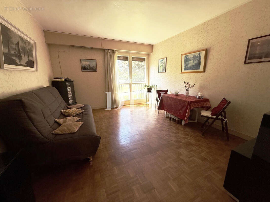 Appartement à AVON