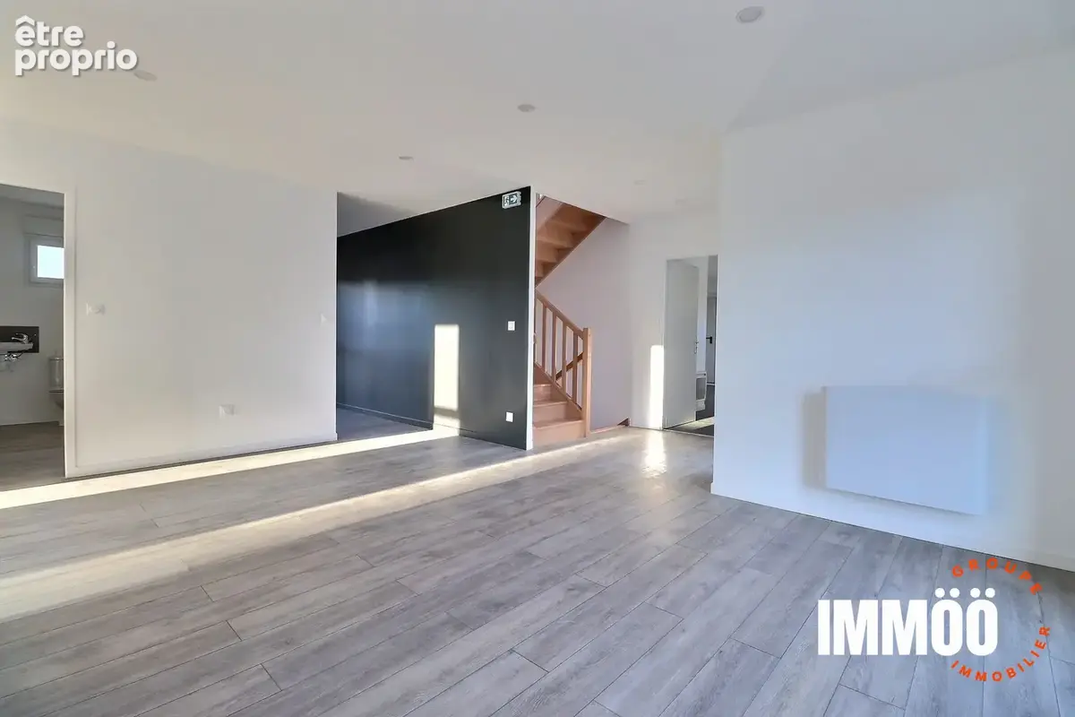 Commerce 248 m² à vendre à Le Houlme (76770) - photo 2