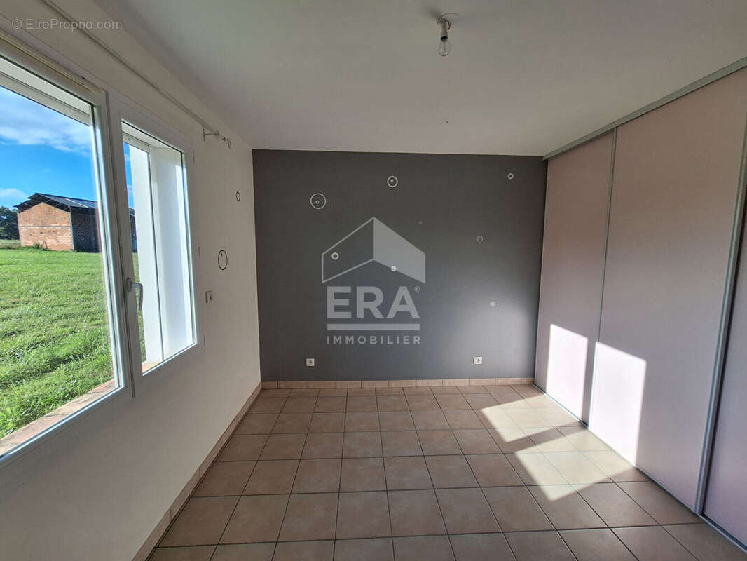 Maison à MONTPON-MENESTEROL