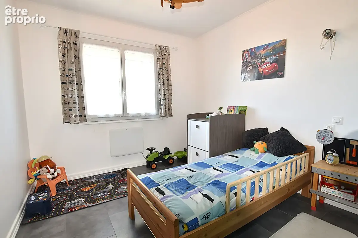 Maison spacieuse avec sous sol total, proche des commerces : - photo 10