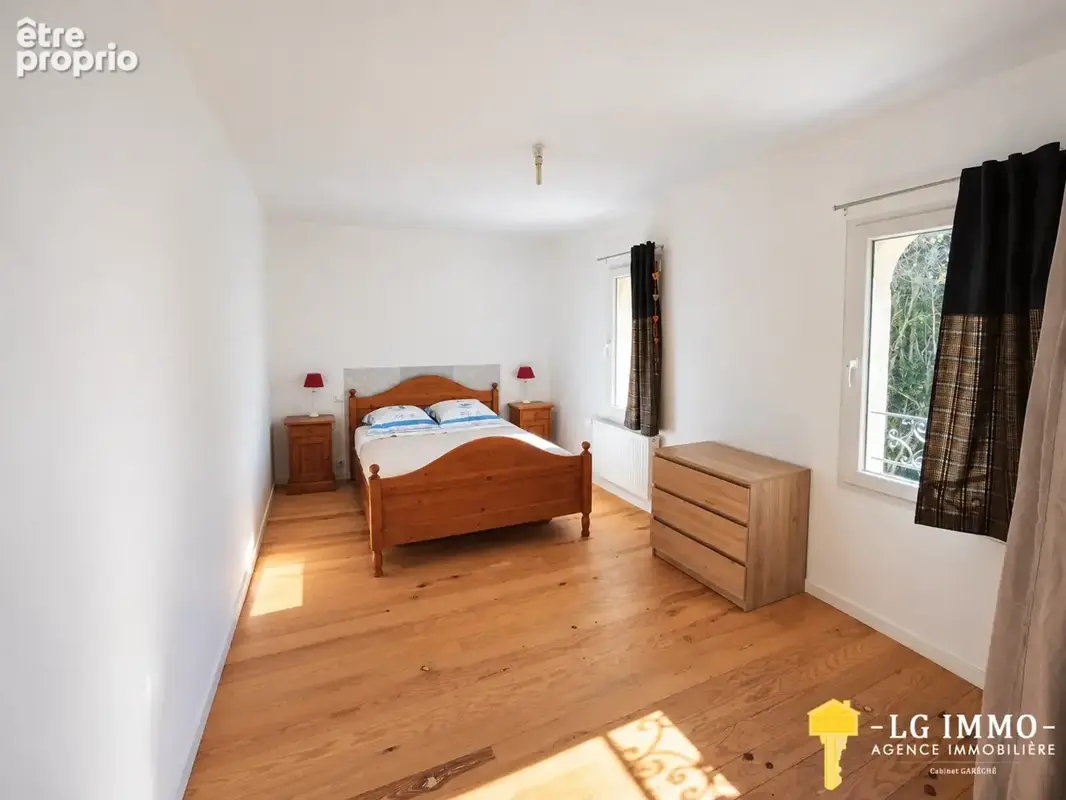 Maison en pierre entièrement rénovée — 3 chambres — jardin clos — dpe a - photo 13
