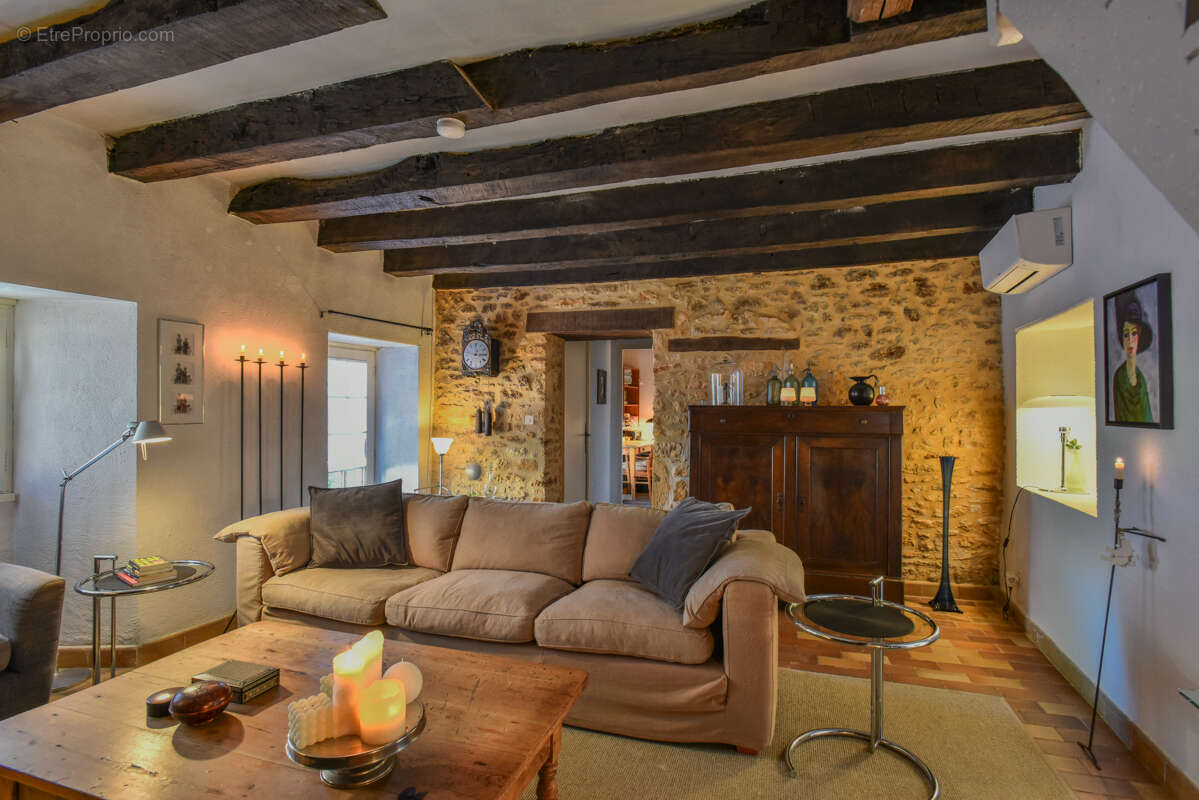 Maison à SIORAC-EN-PERIGORD