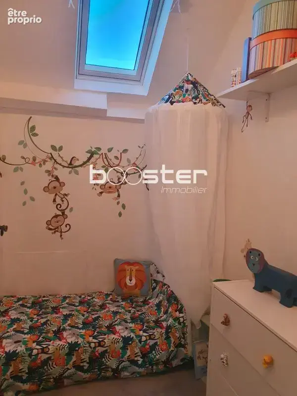 Grande maison familiale lumineuse, spacieuse et parfaitement entretenue au cœur de Saint-Yrieix-la-Perche – 210 m² habitables, j - photo 10