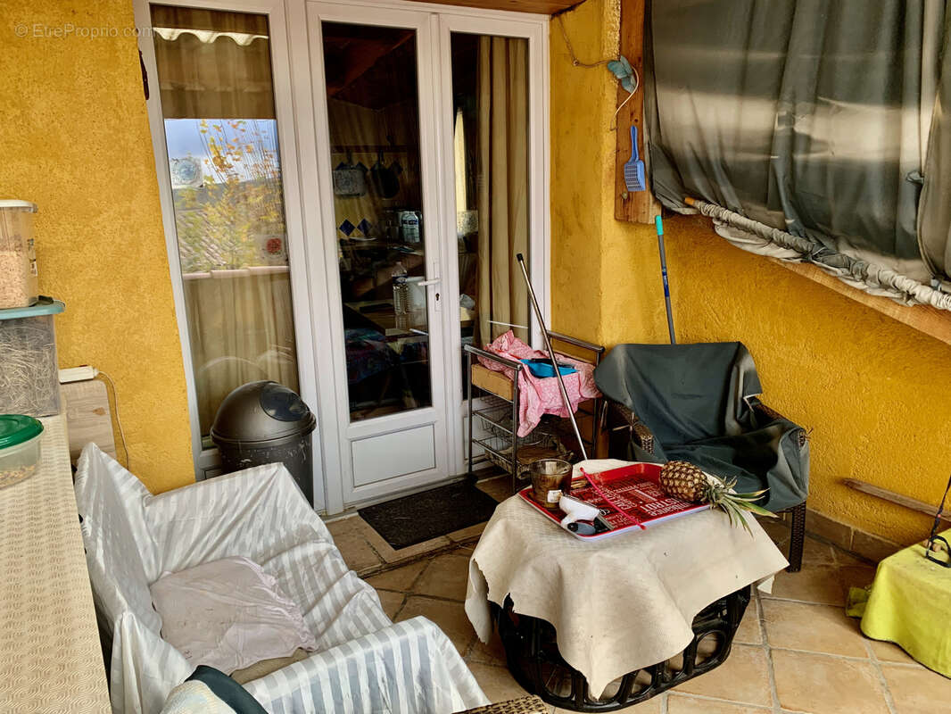 Appartement à TAVERNES