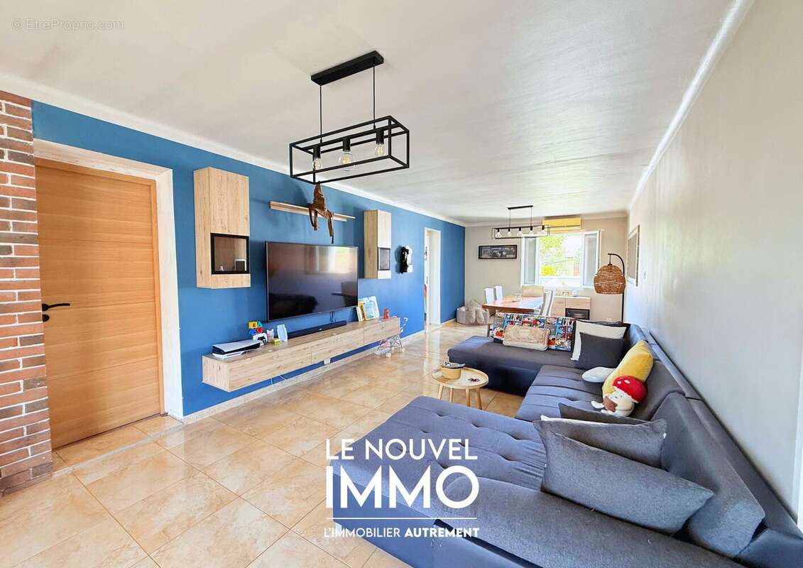 Appartement à ROGNAC