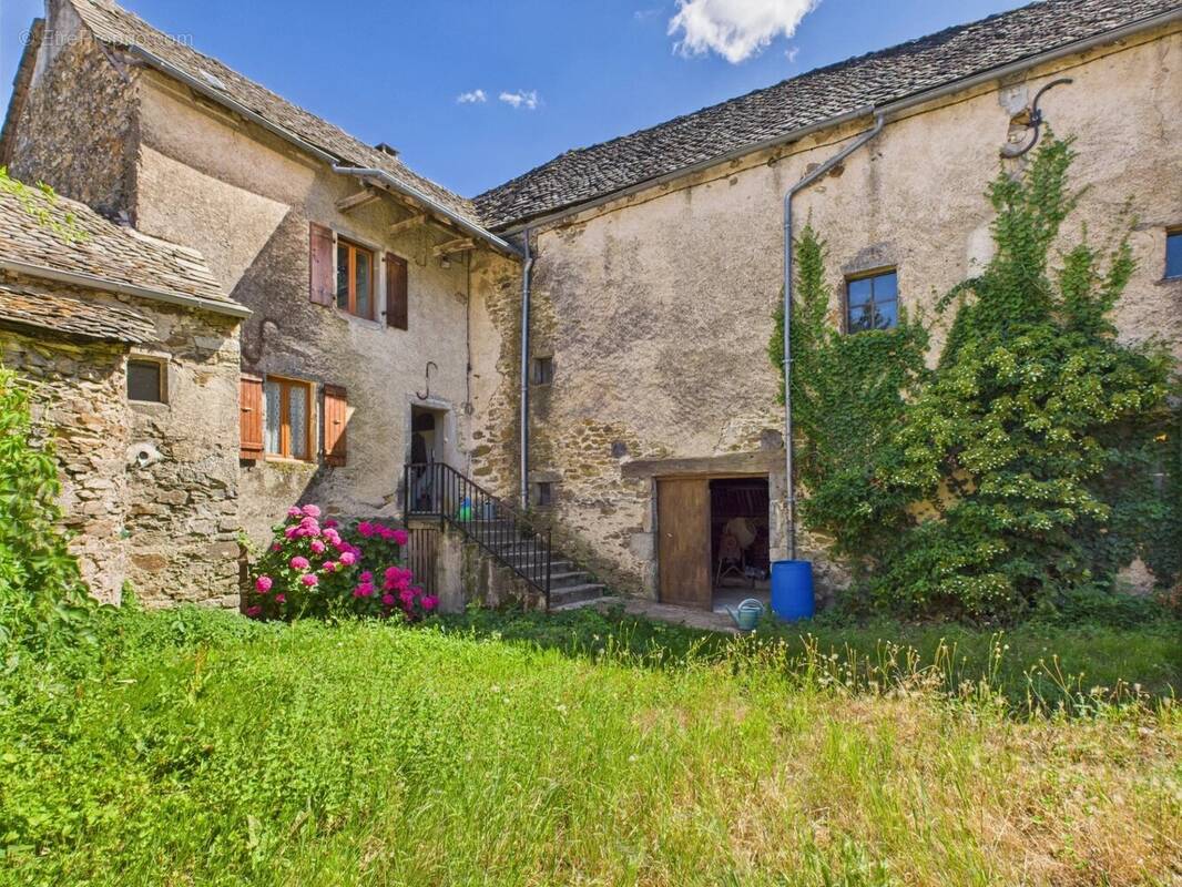 Appartement à RIEUPEYROUX