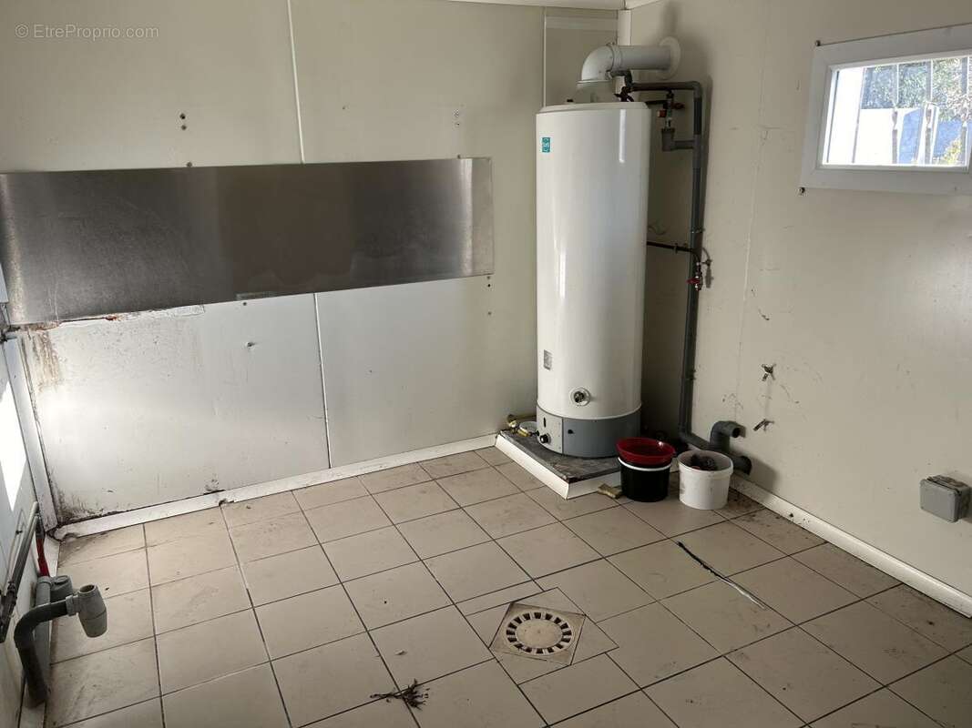 Commerce 70 m² à Escaudoeuvres  - photo 8