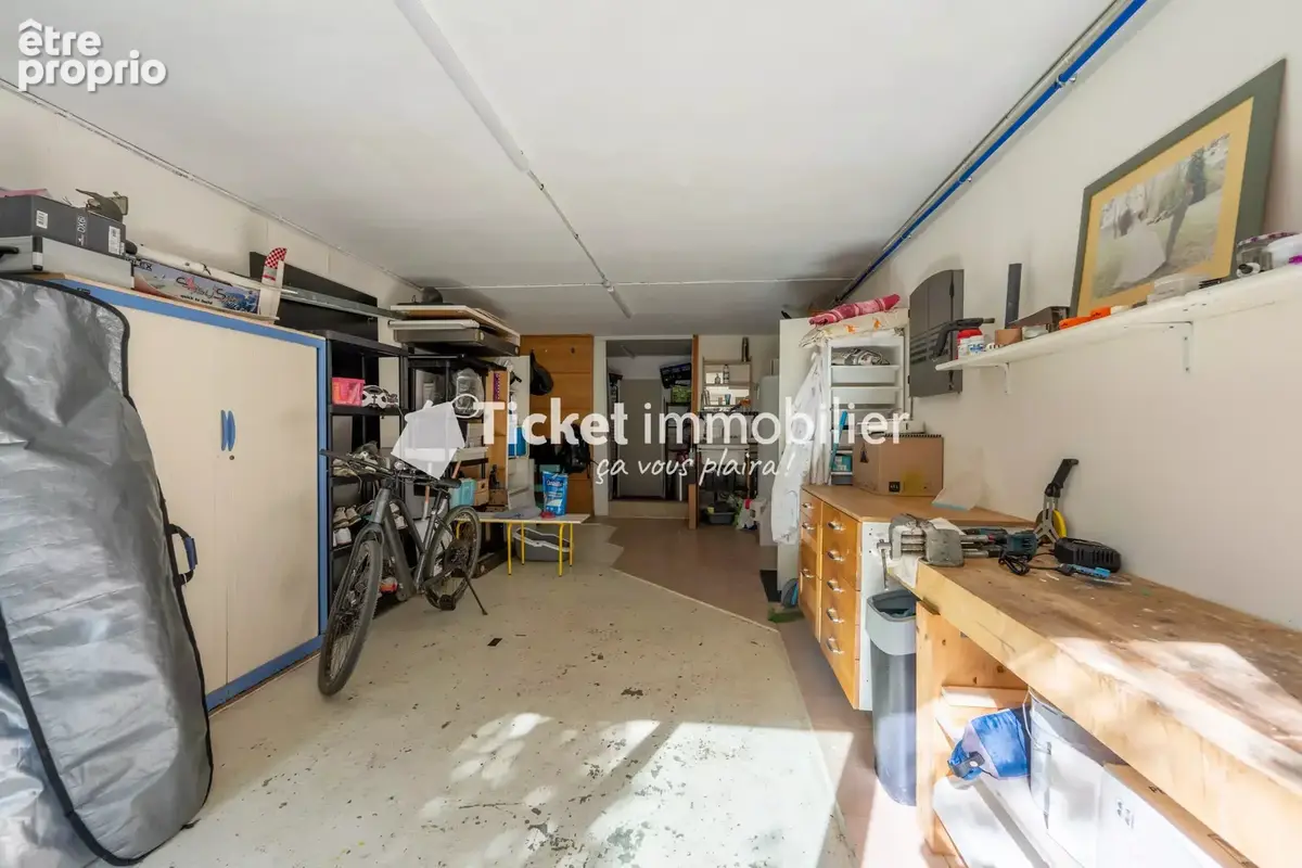 Villa 7 pièces de 304,16m2 avec piscine, carport hors couloir aérien - photo 50