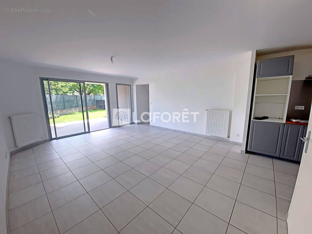 Appartement à L'ETRAT