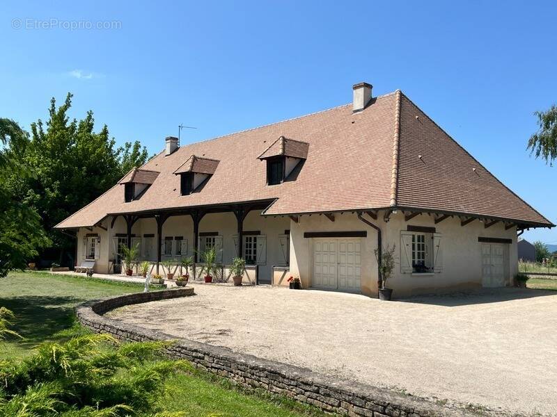 Maison à TOURNUS