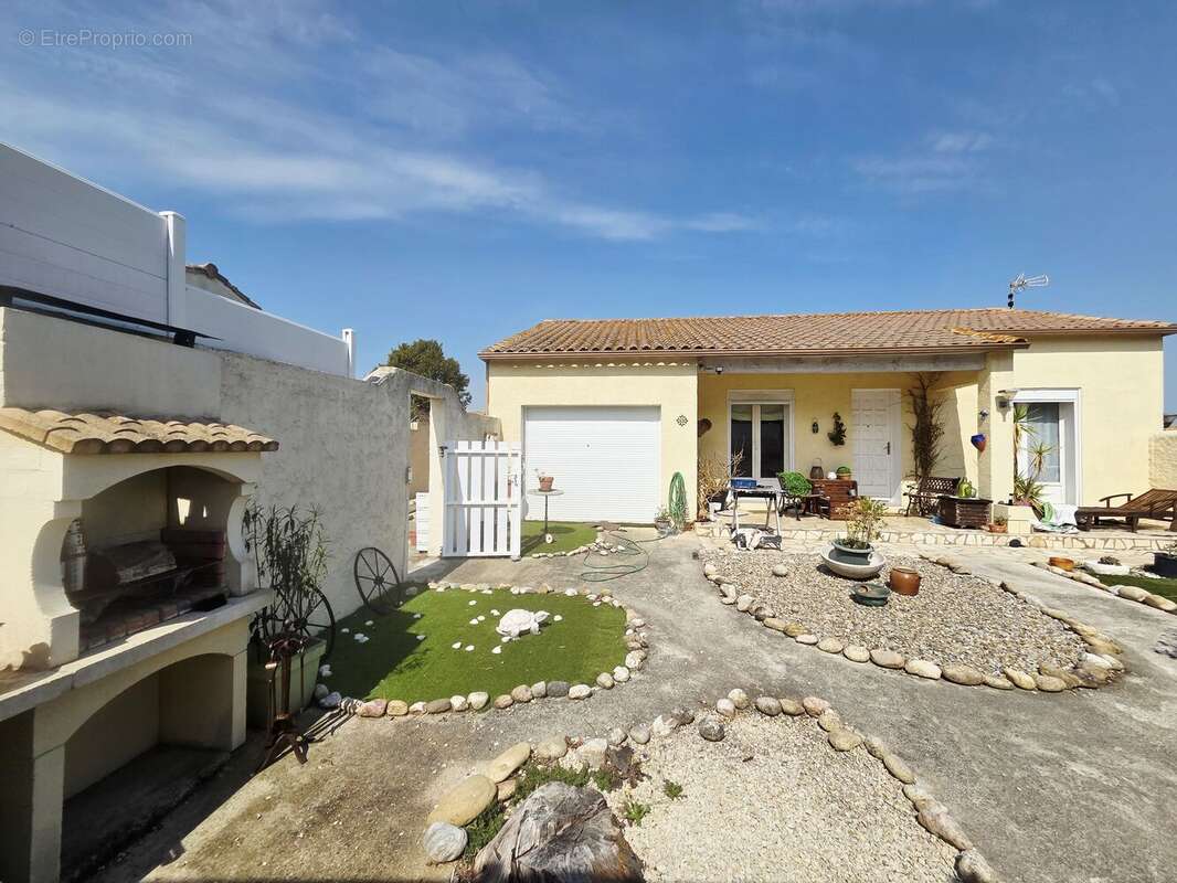 Maison à COLOMBIERS