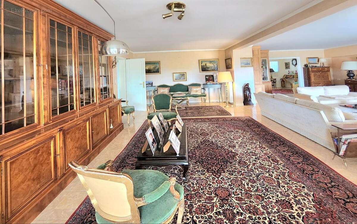 Appartement T4 À Vendre Arbonne avec Cave, Garage et piscine - photo 7