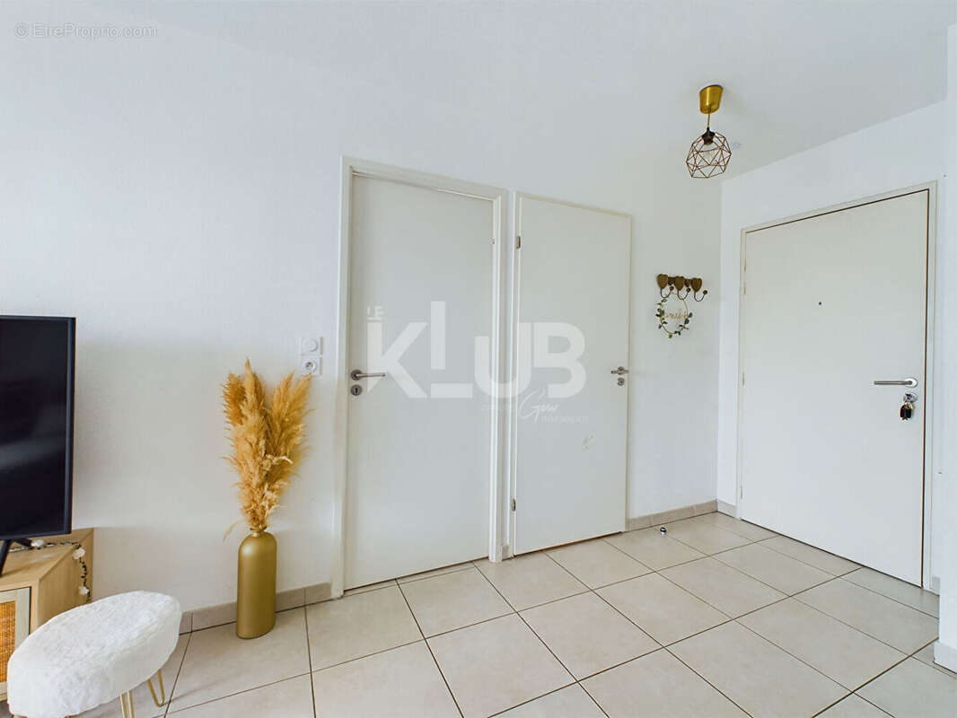 Appartement à MARSEILLE-3E