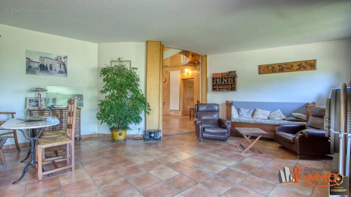 Maison à ROCHE-LA-MOLIERE