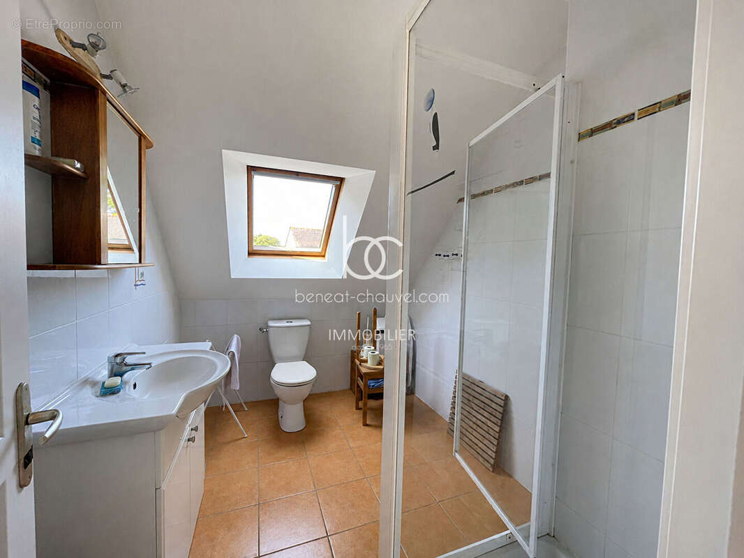 EXCLUSIVITÉ SARZEAU - Maison de 73 m² avec jardinet, proche du Golfe du Morbihan - photo 11