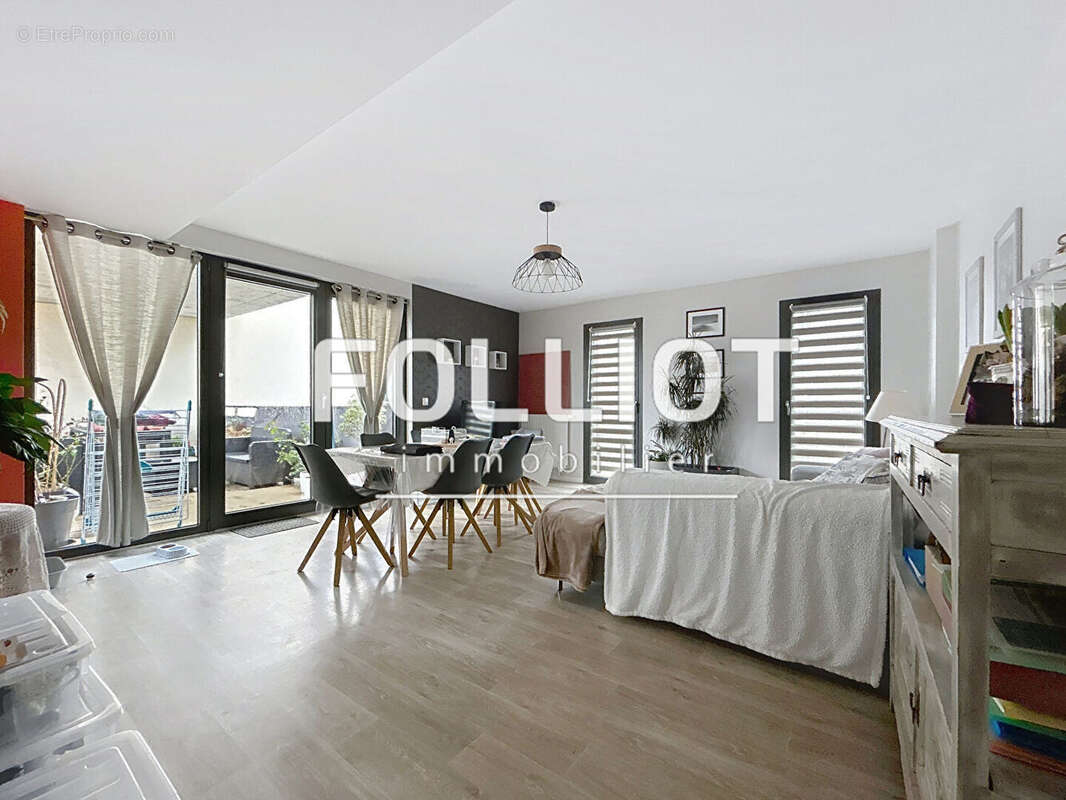 Appartement à SAINT-PAIR-SUR-MER