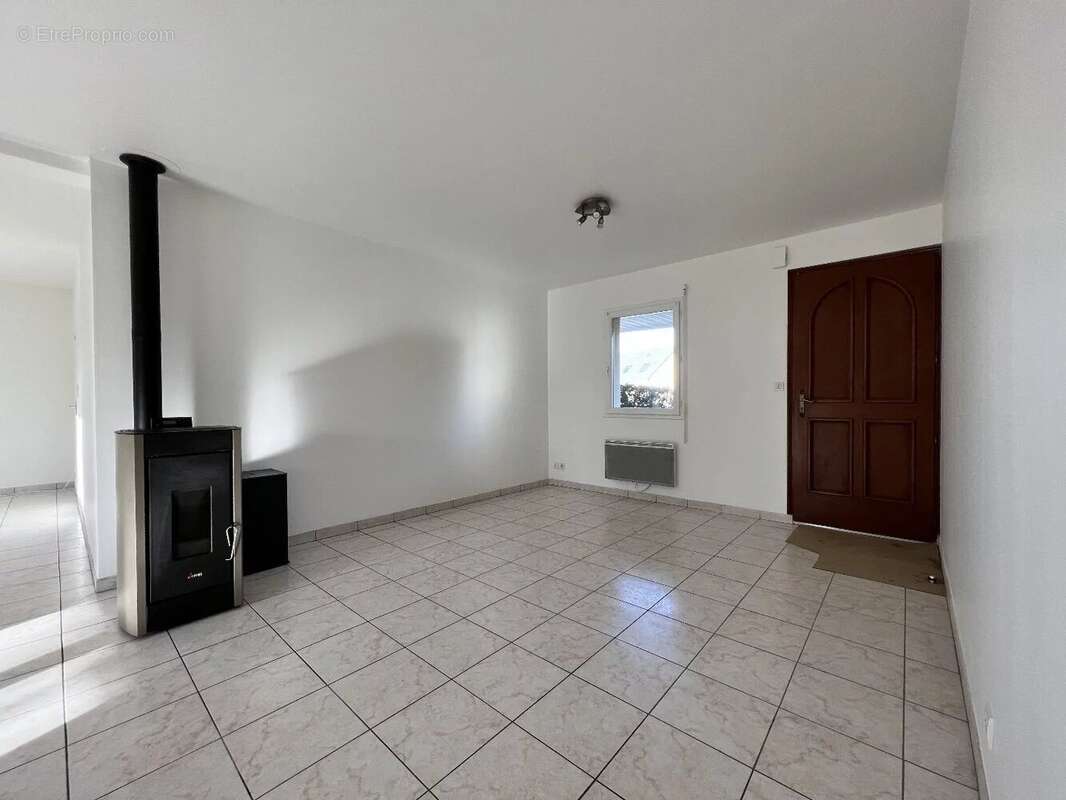 Maison à SAINT-AUBIN-DES-CHATEAUX