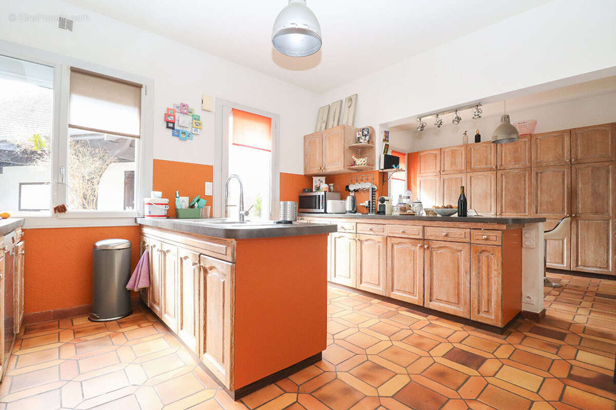 Maison à VELARS-SUR-OUCHE