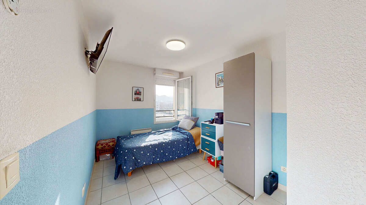 A vendre, Mathis , Marseille 10ème, 3 pièces 62 m2 avec terrasse et vue dégagée au dernier étage, double-box. - photo 9