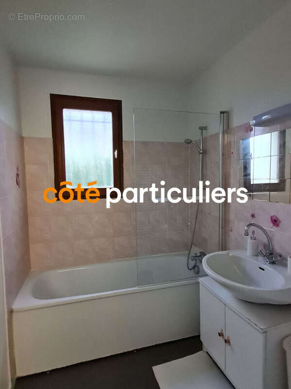 Maison à VILLEMANDEUR