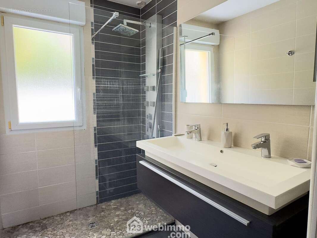Maison 80 m² à Cholet  - photo 7