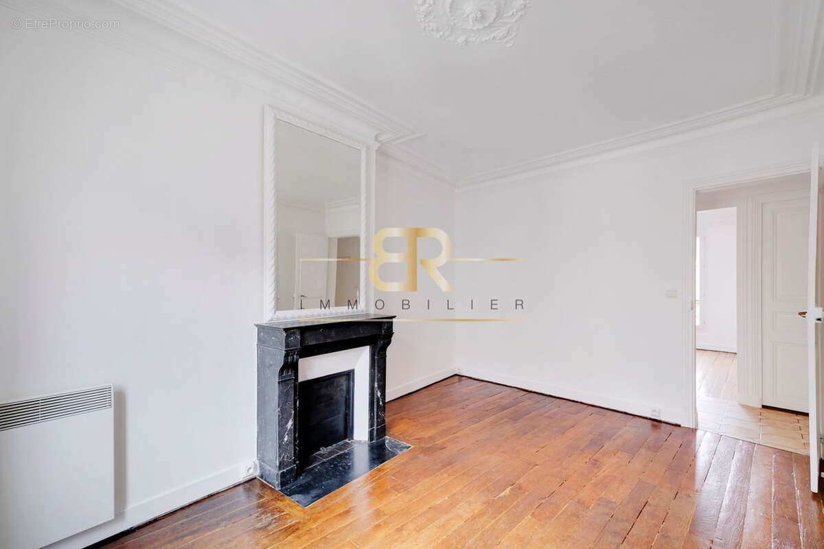 Appartement à PARIS-12E