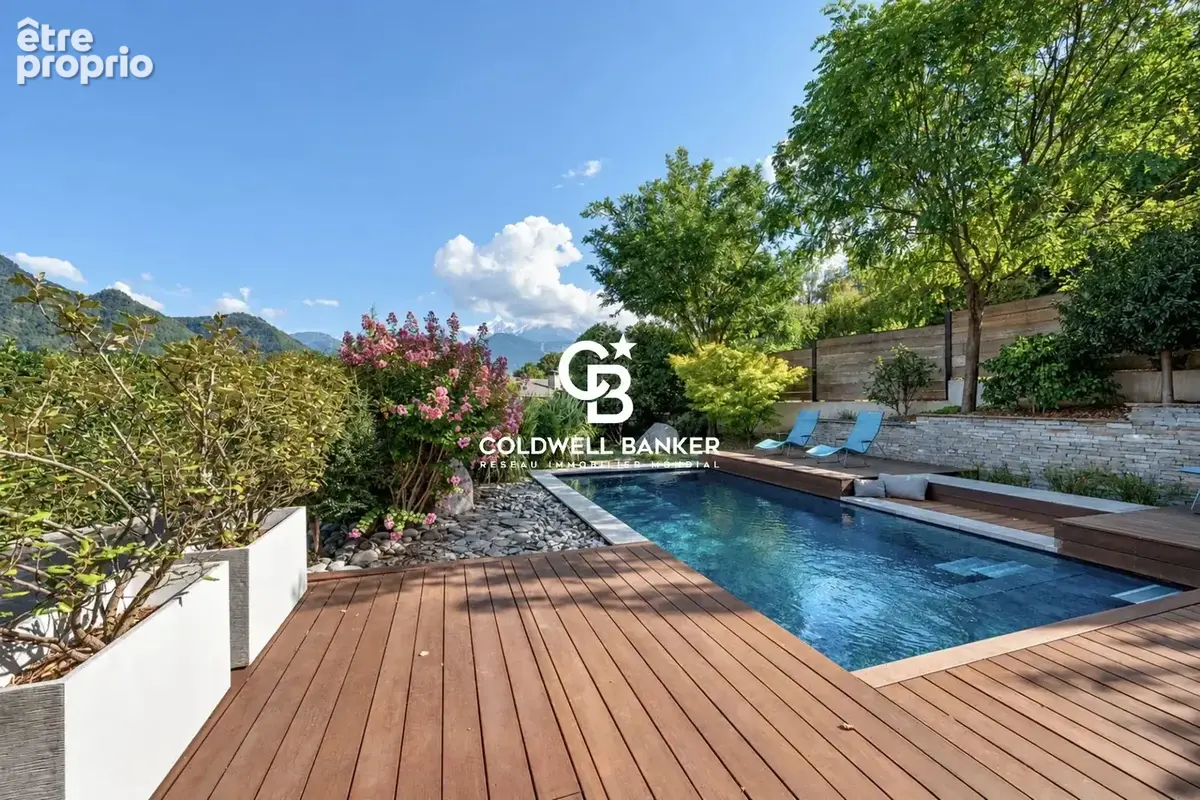 Chalet 5 chambres de 217m² avec belles prestations et vue Mont-Blanc - Sallanches - photo 10